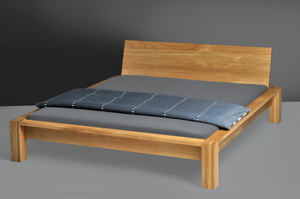 Rustic Oak Bed TAURUS vd0890 custom made in solid wood by vitamin design