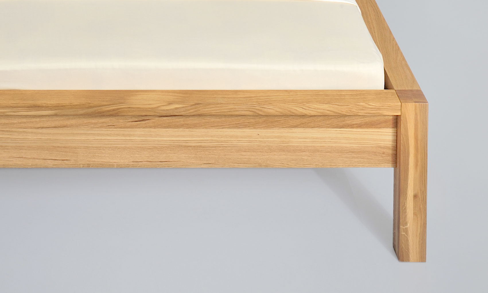 Solid Wood Bed CARA 2861b custom made in solid wood by vitamin design