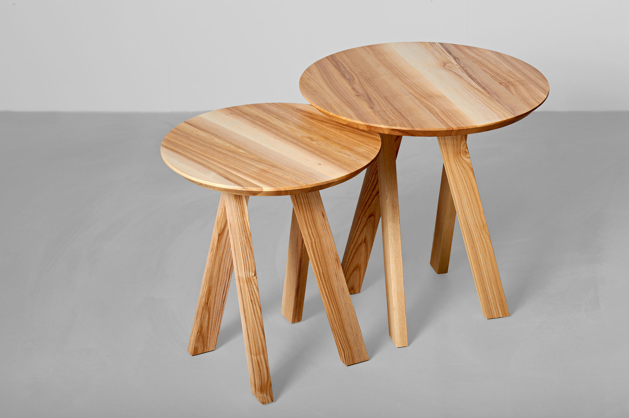 Designer Coffee Table ZIRKEL RG 4707 custom made in solid wood by vitamin design