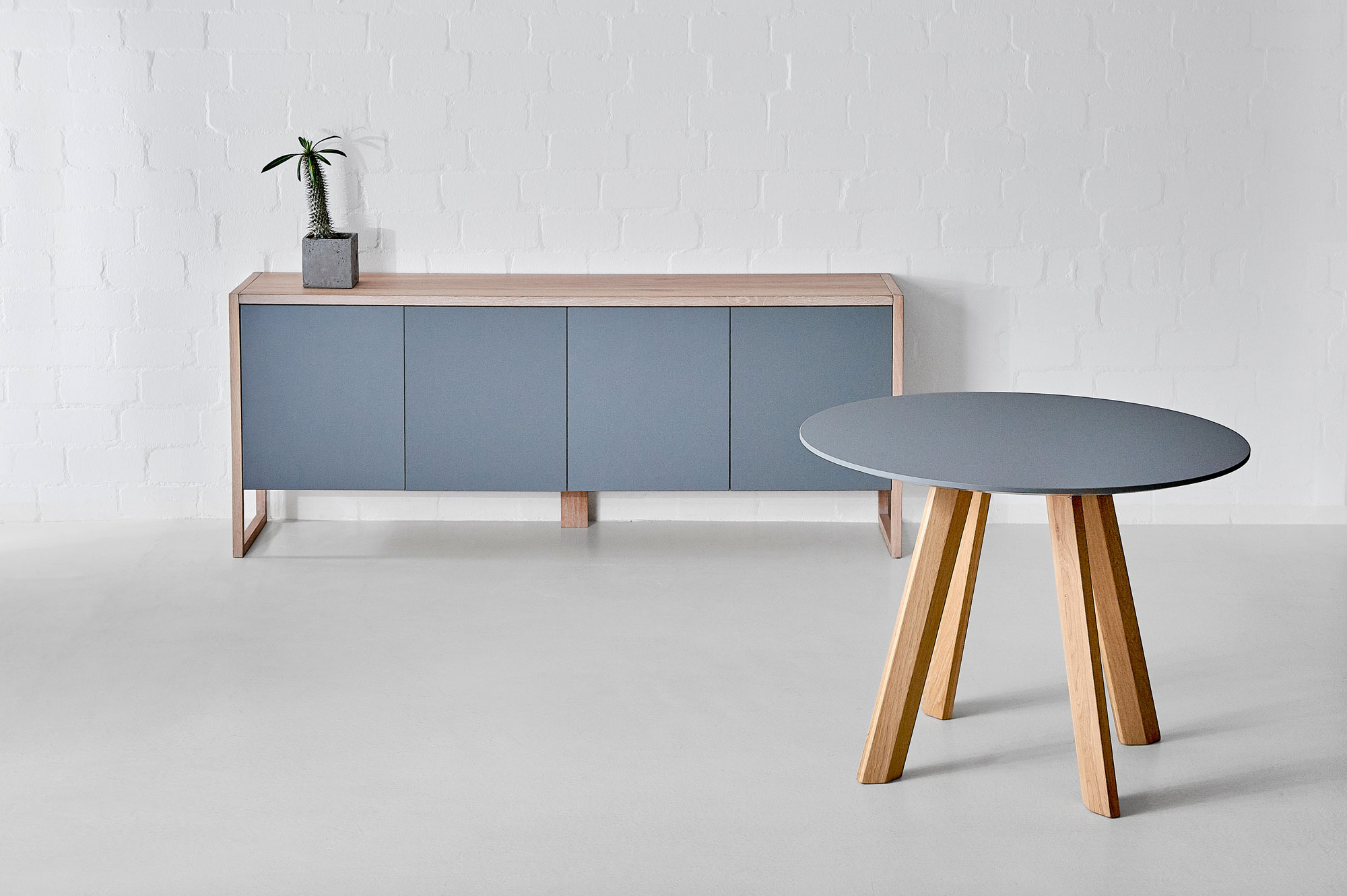 Round Linoleum Table RHOMBI ROUND LINO vitamin design