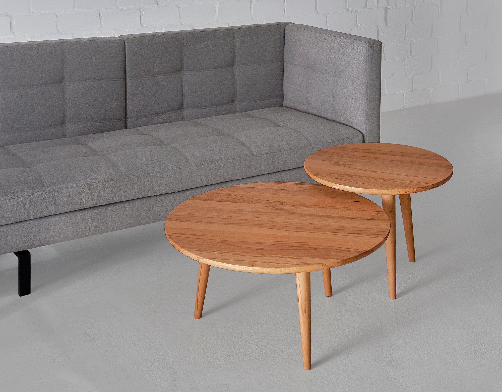 Round Coffee Table AMBIO ROUND Edited custom made in solid wood by vitamin design