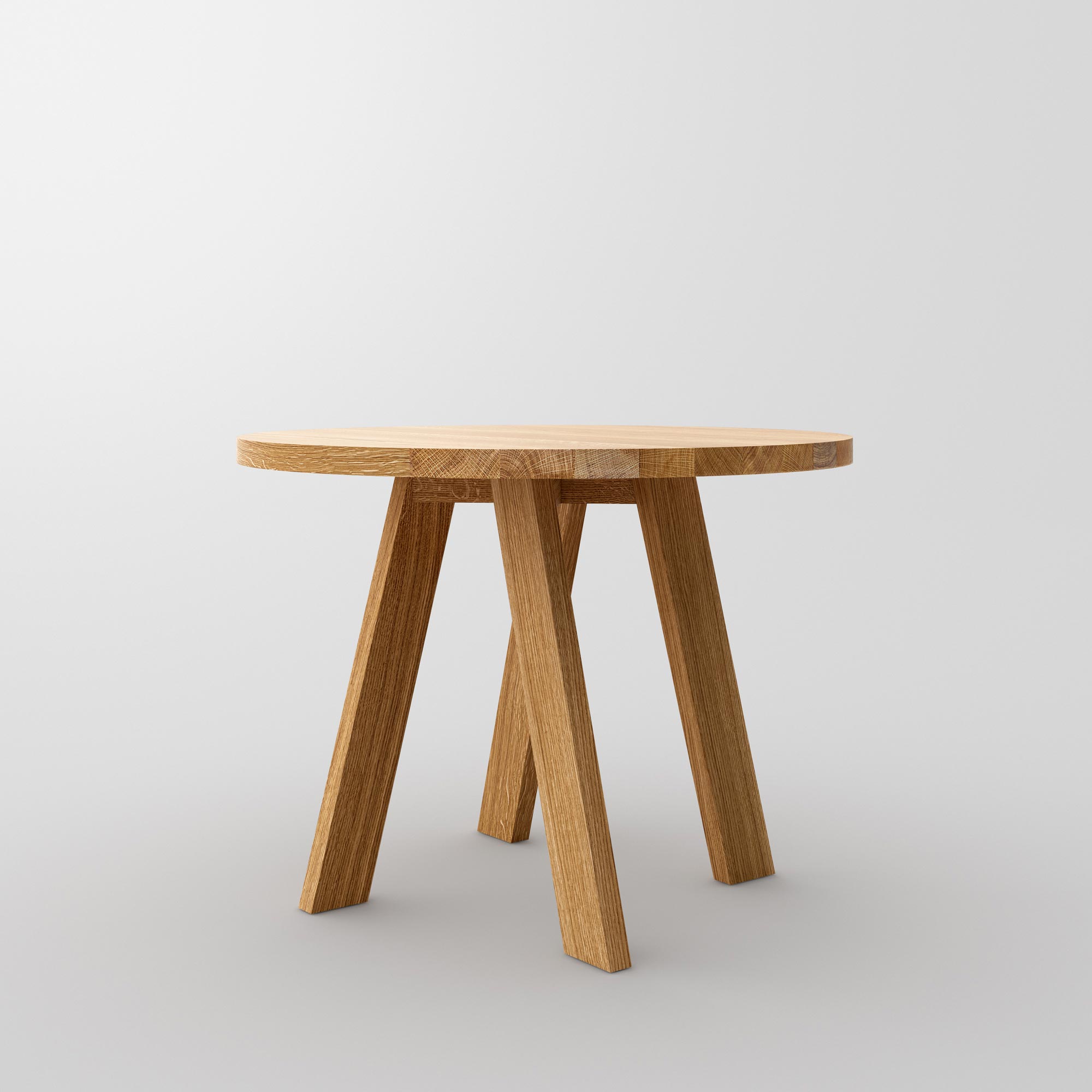 Designer table Round ZIRKEL cam2 custom made in solid wood by vitamin design